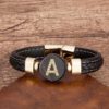 Pulseira de Couro Genuíno com Pedra Natural, Letra Inicial de Zircônia e Aço Inoxidável.